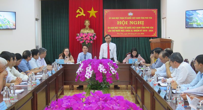 Tăng cường vai trò nòng cốt chính trị của MTTQ Việt Nam trong xây dựng  khối đại đoàn kết toàn dân tộc theo tinh thần Nghị quyết Hội nghị lần thứ Tám Ban Chấp hành Trung ương khóa XIII